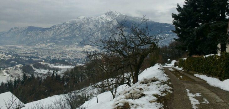 giro della collina nord-est innevata
