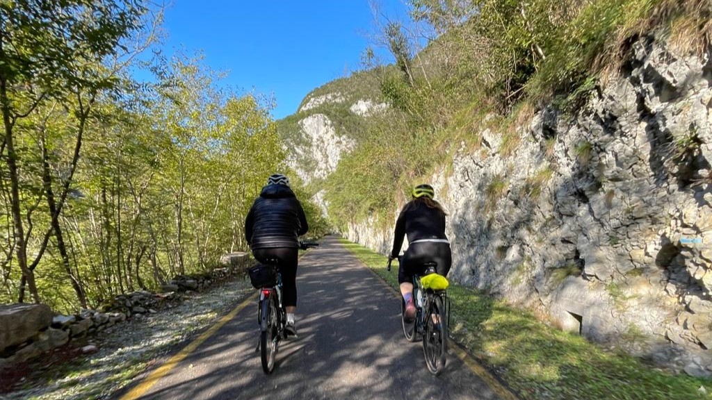 Segnalazione innesti pericolosi ciclabile Limarò